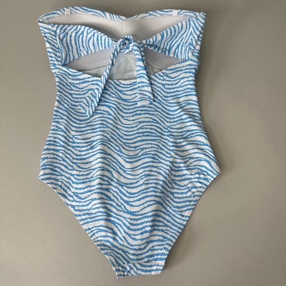 J McLaughlin Koa One Piece Swimsuit Size 6 Radio Waves Blue White NWOT - Picture 3 of 11